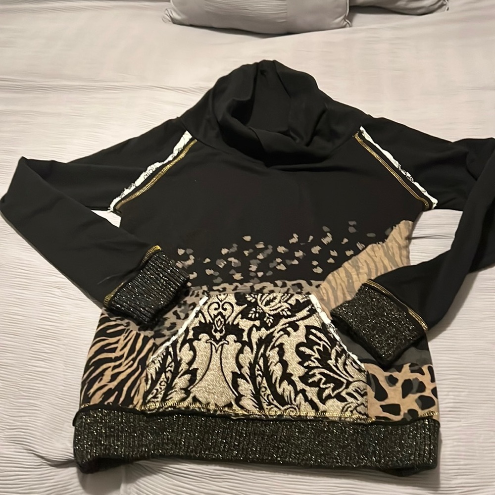 Desigual sweater